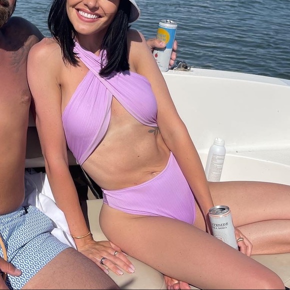 Dorothy Plissé Halter One Piece Swimsuit - Picture 5 of 5